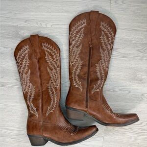 Forever 21 Brown Embroidered Heeled Boots